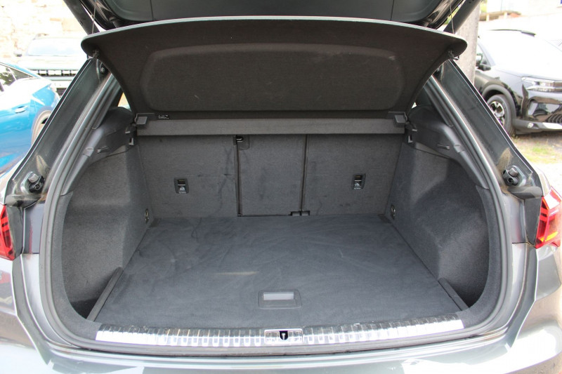 Photo 6 de l'offre de AUDI Q3 SPORTBACK S-LINE 35 TFSI 150 CV GPS 3D CAMÃRA RÃGULATEUR FULL LED USB JA 18 BOITE S-TRONIC à 27990€ chez Bougel transactions