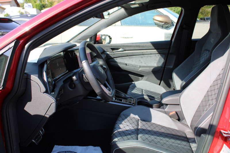 Photo 10 de l'offre de VOLKSWAGEN GOLF 8 R-LINE 2L TDI 150 CV GPS 3D FULL LED USB JA 17 I-COKPIT RÃGULATEUR BOITE DSG-7 à 33990€ chez Bougel transactions