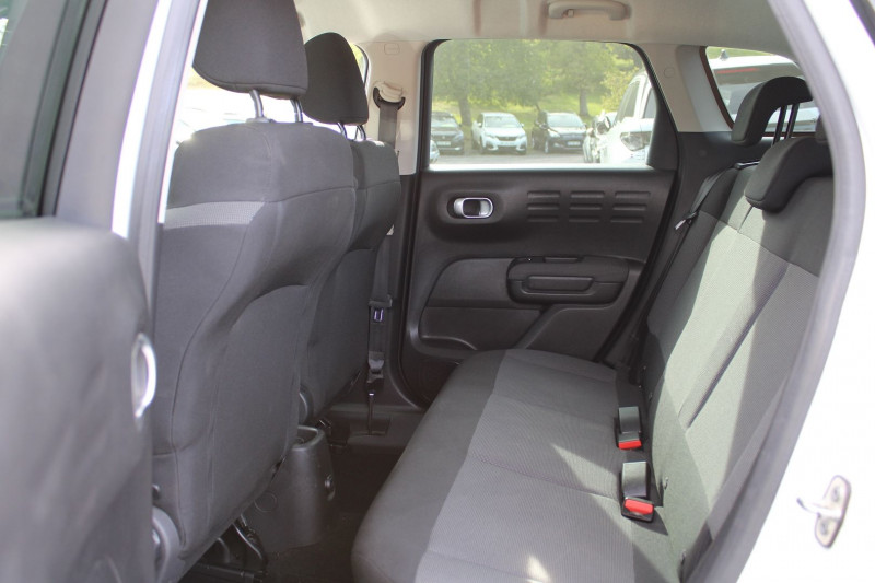 Photo 8 de l'offre de CITROEN C3 AIRCROSS FEEL BUSINESS 110 CV ESSENCE GPS 3D RADAR BLUETOOTH RÃGULATEUR BOITE AUTO EAT-6 à 11500€ chez Bougel transactions