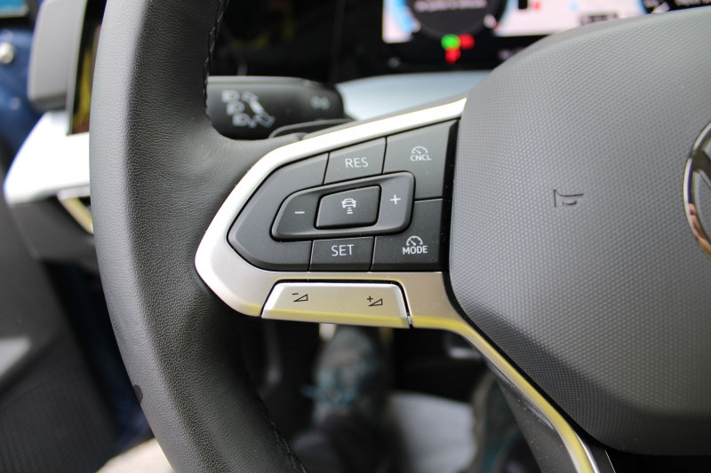 Photo 12 de l'offre de VOLKSWAGEN GOLF 8 GOAL 2L TDI 150 CV GPS 3D CAMÃRA USB ATTELAGE I-COKPIT FULL LED BOITE AUTO DSG-7 à 30800€ chez Bougel transactions
