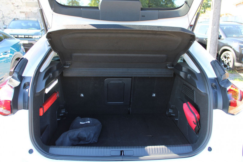 Photo 6 de l'offre de CITROEN C4 PHASE 4 SHINE BLUEHDI 130 CV EAT8 TOIT PANO CUIR SIÃGES ELECT. CAMÃRA GPS FULL LEDS  ABS à 19500€ chez Bougel transactions