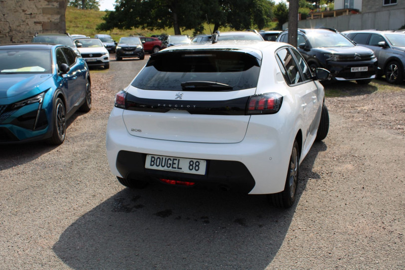 Photo 2 de l'offre de PEUGEOT 208 III ACTIVE PACK 75 CV ESSENCE GPS 3D USB LEDS JA 16 ABS RÃGULATEUR BLUETOOTH CLIM à 12500€ chez Bougel transactions