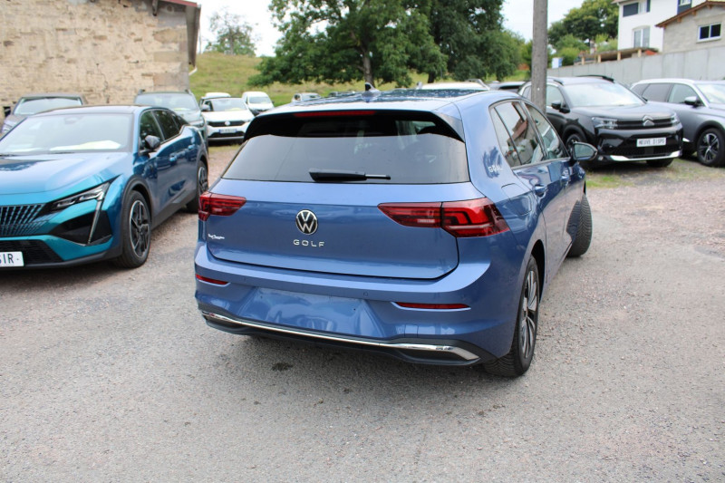 Photo 2 de l'offre de VOLKSWAGEN GOLF 8 GOAL 2L TDI 150 CV GPS 3D CAMÃRA USB ATTELAGE I-COKPIT FULL LED BOITE AUTO DSG-7 à 30800€ chez Bougel transactions