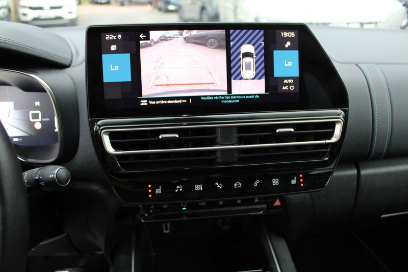 Photo 16 de l'offre de CITROEN C5 AIRCROSS II SHINE BLUE HDI 130 CV GPS 3D CAMÃRA USB JA 18 I-COKPIT FULL LED BOITE AUTO EAT-8 à 25990€ chez Bougel transactions
