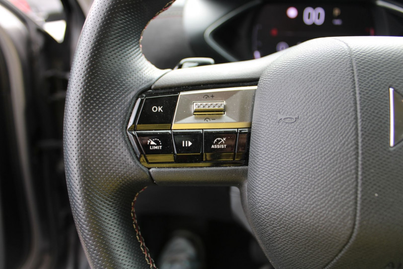 Photo 11 de l'offre de DS DS 3 CROSSBACK II EAT8 BOITE AUTO 1L5 BLUEHDI 130 CV PERFORMANCE LINE BLUETOOTH FULL LEDS ABS à 26500€ chez Bougel transactions