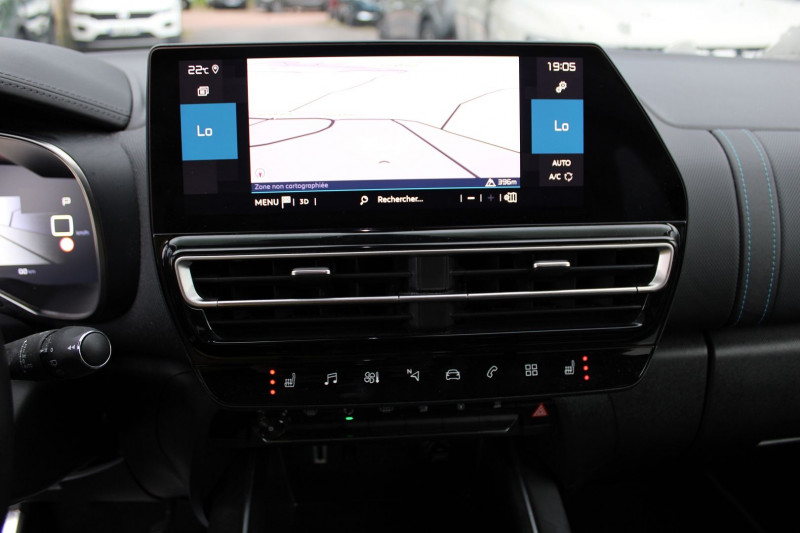 Photo 15 de l'offre de CITROEN C5 AIRCROSS II SHINE BLUE HDI 130 CV GPS 3D CAMÃRA USB JA 18 I-COKPIT FULL LED BOITE AUTO EAT-8 à 25990€ chez Bougel transactions