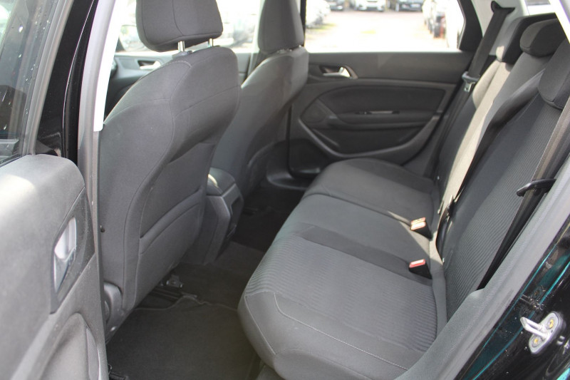 Photo 9 de l'offre de PEUGEOT 308 III SW ACTIVE 1L6 BLUE HDI 120 CV GPS 3D PK HIVER USB JA 16 RADAR BLUETOOTH RÃGULATEUR à 6500€ chez Bougel transactions