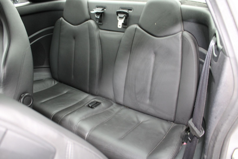 Photo 9 de l'offre de PEUGEOT RCZ 2L HDI 163 CV DIESEL GPS CUIR ELECT/CHAUFF RÃGULATEUR BLUETOOTH USB ABS LUXE BV6 à 13990€ chez Bougel transactions