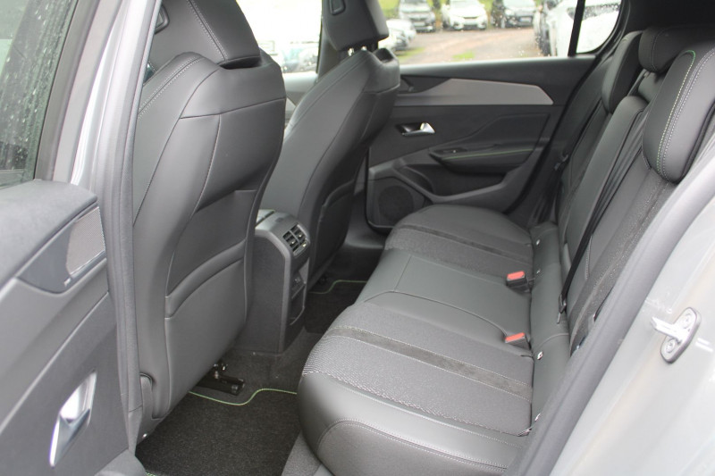 Photo 10 de l'offre de PEUGEOT 308 PHASE 4 GT 145 CV HYBRIDE GPS 3D CAMÃRA FOCAL JA 18 TOIT PANO I-COKPIT BOITE AUT DSC-6 à 29990€ chez Bougel transactions