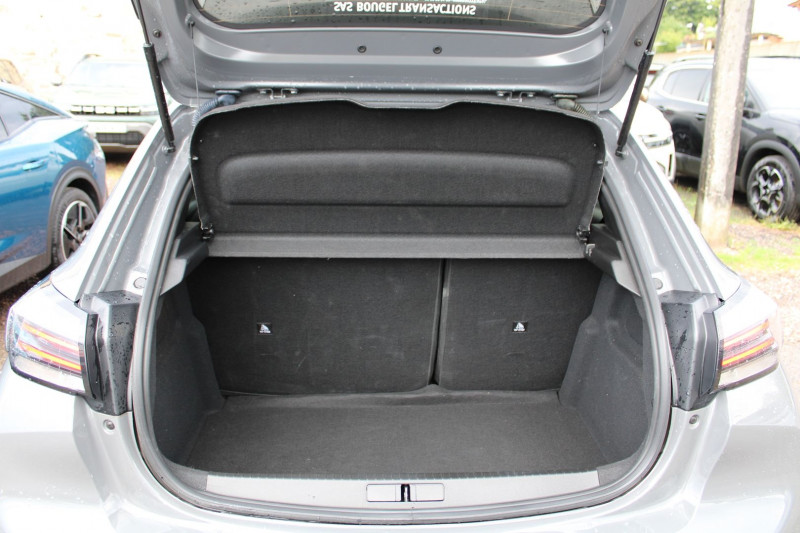 Photo 6 de l'offre de PEUGEOT 208 PHASE 4 ALLURE 100 CV HYBRIDE GPS 3D CAMÃRA USB JA 16 I-COKPIT FULL LED BOITE AUTO DSC-6 à 19990€ chez Bougel transactions