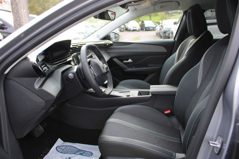 Photo 8 de l'offre de PEUGEOT 308 PHASE 4 ALLURE BLUE HDI 130 CV GPS 3D CAMÃRA RE JA 17 I-COKPIT FULL LED BOITE AUTO EAT-8 à 26990€ chez Bougel transactions