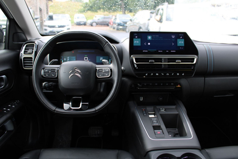 Photo 11 de l'offre de CITROEN C5 AIRCROSS II MAX 180 CV HYBRIDE GPS 3D CAMÃRA USB JA 18 TOIT PANO I-COKPIT BOITE AUTO EAT-8 à 27990€ chez Bougel transactions