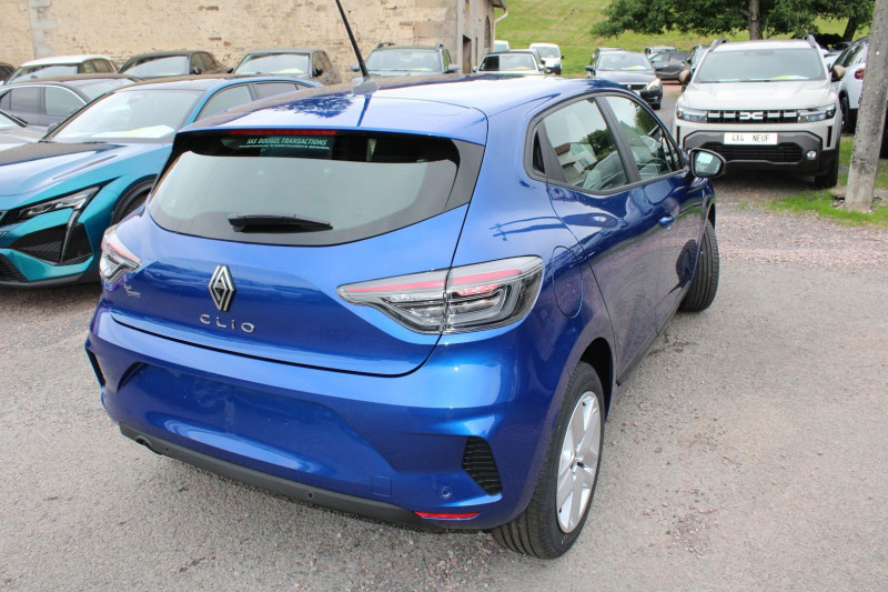 Photo 3 de l'offre de RENAULT CLIO VI EVOLUTION DIESEL BLUEDCI 100 CV BOITE 6V CAMÃRA USB GPS LINK BLUETOOTH FULL LEDS à 20900€ chez Bougel transactions
