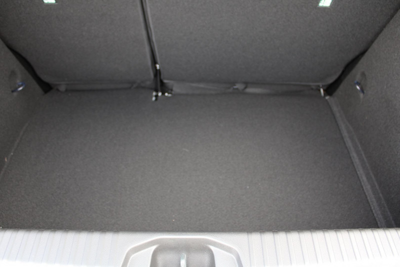 Photo 10 de l'offre de RENAULT CLIO VI EVOLUTION DIESEL BLUEDCI 100 CV BOITE 6V CAMÃRA USB GPS LINK BLUETOOTH FULL LEDS à 20900€ chez Bougel transactions