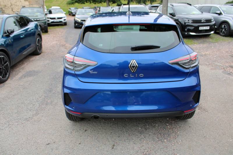 Photo 4 de l'offre de RENAULT CLIO VI EVOLUTION DIESEL BLUEDCI 100 CV BOITE 6V CAMÃRA USB GPS LINK BLUETOOTH FULL LEDS à 20900€ chez Bougel transactions