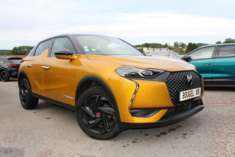 Photo 3 de l'offre de DS DS3 CROSSBACK PERFORMANCE LINE BLUE HDI 100 CV GPS 3D CAMÃRA MP3 USB JA 18 I-COKPIT RÃGULATEUR à 13990€ chez Bougel transactions