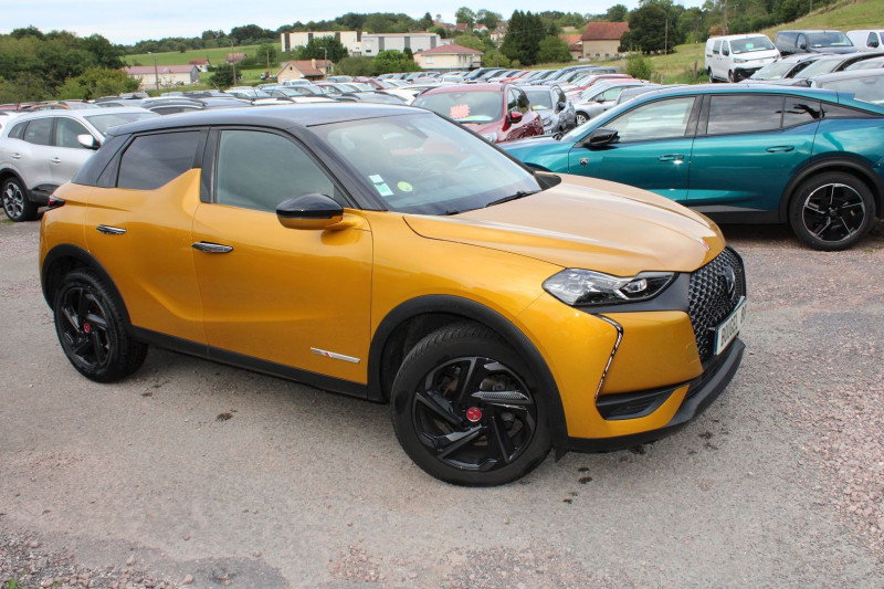 Photo 2 de l'offre de DS DS3 CROSSBACK PERFORMANCE LINE BLUE HDI 100 CV GPS 3D CAMÃRA MP3 USB JA 18 I-COKPIT RÃGULATEUR à 13990€ chez Bougel transactions
