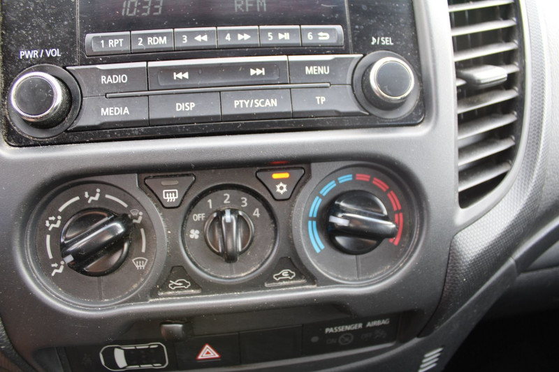 Photo 12 de l'offre de MITSUBISHI L200 III 2L2 DI-D 150 CV "4X4" CLIM USB VT ATTELAGE MARCHE PIEDS BLOCAGE RIDEAU DE BENNNE à 24990€ chez Bougel transactions