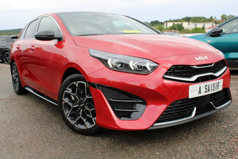 Kia PROCEED 1L5 T-GDI 160 CV DCT7 GT LINE BOITE AUTO CAMÃRA TOIT OUVRANT CUIR GPS 3D USB Essence ROUGE FUSION  Occasion à vendre