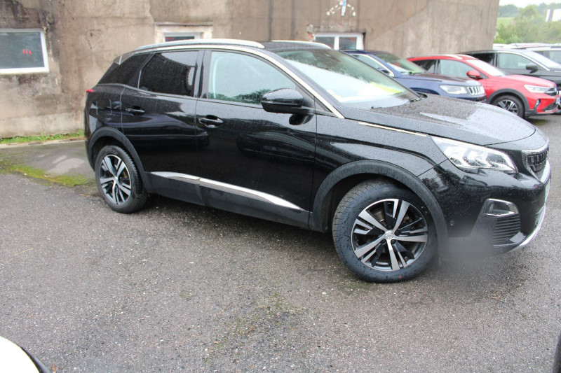Photo 2 de l'offre de PEUGEOT 3008 III 1L6 HDI 120 CV ALLURE GPS 3D CAMÃRA I-COKPIT TOIT PANO JA 18 USB MP3 RÃGULATEUR à 15900€ chez Bougel transactions