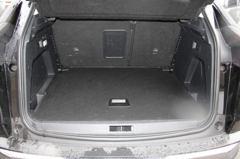 Photo 10 de l'offre de PEUGEOT 3008 III 1L6 HDI 120 CV ALLURE GPS 3D CAMÃRA I-COKPIT TOIT PANO JA 18 USB MP3 RÃGULATEUR à 15900€ chez Bougel transactions