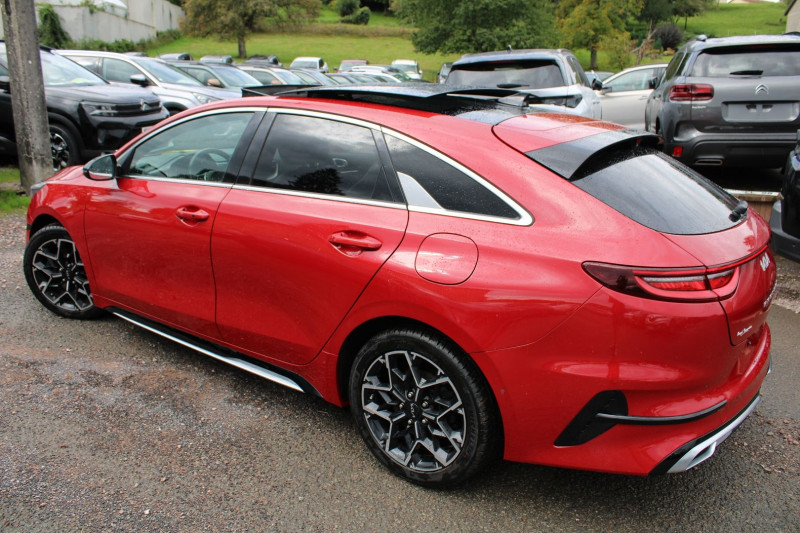 Photo 14 de l'offre de KIA PROCEED 1L5 T-GDI 160 CV DCT7 GT LINE BOITE AUTO CAMÃRA TOIT OUVRANT CUIR GPS 3D USB à 23900€ chez Bougel transactions