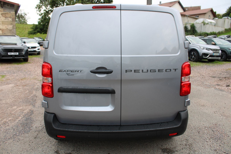 Photo 4 de l'offre de PEUGEOT EXPERT 5 AFFAIRE 2L HDI 145 CV GPS CARPLAY CAMÃRA USB RÃGULATEUR BLUETOOTH TVA=24085 E HT à 28900€ chez Bougel transactions