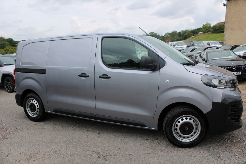 Photo 2 de l'offre de PEUGEOT EXPERT 5 AFFAIRE 2L HDI 145 CV GPS CARPLAY CAMÃRA USB RÃGULATEUR BLUETOOTH TVA=24085 E HT à 28900€ chez Bougel transactions