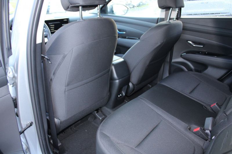 Photo 10 de l'offre de HYUNDAI TUCSON 5 FEEL T-GDI 215 CV HYBRIDE GPS 3D CAMÃRA USB JA 17 I-COKPIT FULL LED BOITE AUTO à 33800€ chez Bougel transactions