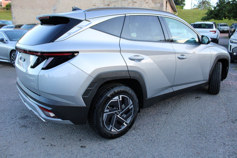 Photo 3 de l'offre de HYUNDAI TUCSON 5 FEEL T-GDI 215 CV HYBRIDE GPS 3D CAMÃRA USB JA 17 I-COKPIT FULL LED BOITE AUTO à 33800€ chez Bougel transactions