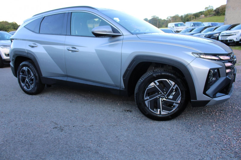 Photo 2 de l'offre de HYUNDAI TUCSON 5 FEEL T-GDI 215 CV HYBRIDE GPS 3D CAMÃRA USB JA 17 I-COKPIT FULL LED BOITE AUTO à 33800€ chez Bougel transactions