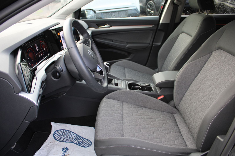 Photo 7 de l'offre de VOLKSWAGEN GOLF 8 MOVE 2L TDI 115 CV GPS 3D CAMÃRA PACK HIVER JA 16 I-COKPIT FULL LED RÃGULATEUR à 26990€ chez Bougel transactions