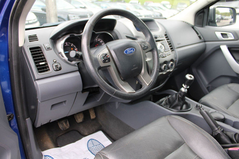Photo 3 de l'offre de FORD RANGER 3L2 DIESEL 200 CV 4X4 LIMITED BOITE 6 ABS RÃGULATEUR BLUETOOTH CUIR ABS ATTELAGE à 24900€ chez Bougel transactions