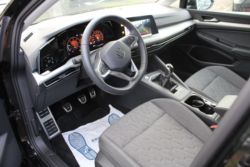 Photo 6 de l'offre de VOLKSWAGEN GOLF 8 MOVE 2L TDI 115 CV GPS 3D CAMÃRA PACK HIVER JA 16 I-COKPIT FULL LED RÃGULATEUR à 26990€ chez Bougel transactions