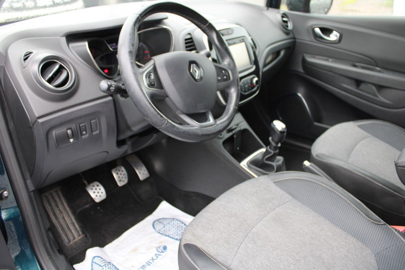 Photo 6 de l'offre de RENAULT CAPTUR II TCE 120 CV ENERGY INTENSE GPS 3D CAMÃRA USB JA 17 FULL LED BLUETOOTH RÃGULATEUR à 10500€ chez Bougel transactions