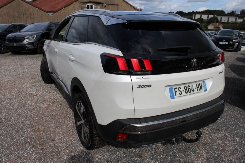 Photo 4 de l'offre de PEUGEOT 3008 III 1L5 BLUEHDI 130 CV GT LINE SPORT BICOLOR TOIT PANO FULL LEDS CAMÃRA 360  GPS 3D à 18900€ chez Bougel transactions
