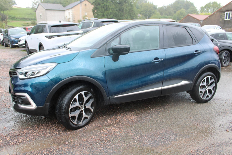 Photo 5 de l'offre de RENAULT CAPTUR II TCE 120 CV ENERGY INTENSE GPS 3D CAMÃRA USB JA 17 FULL LED BLUETOOTH RÃGULATEUR à 10500€ chez Bougel transactions