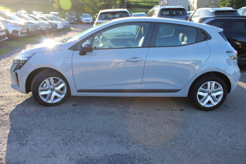 Photo 6 de l'offre de RENAULT CLIO VI BLUE DCI 100 CV EVOLUTION GPS 3D CAMÃRA I-COKPIT CLIM RE FULL LED USB RÃGULATEUR à 20900€ chez Bougel transactions
