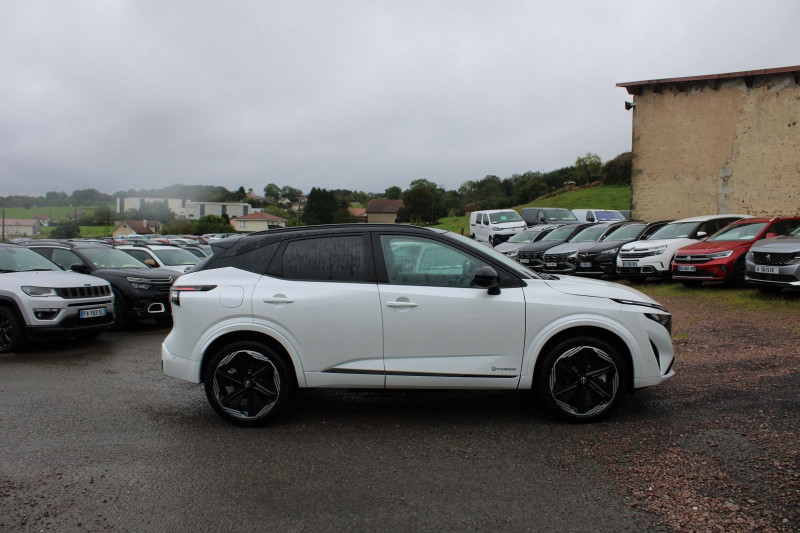 Photo 5 de l'offre de NISSAN QASHQAI VI N-DESIGN E-POWER 190 CV HYBRIDE GPS 3D I-COKPIT TOIT PANO JA 20 BOITE AUTO CVT à 36500€ chez Bougel transactions