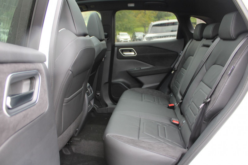 Photo 9 de l'offre de NISSAN QASHQAI VI N-DESIGN E-POWER 190 CV HYBRIDE GPS 3D I-COKPIT TOIT PANO JA 20 BOITE AUTO CVT à 36500€ chez Bougel transactions