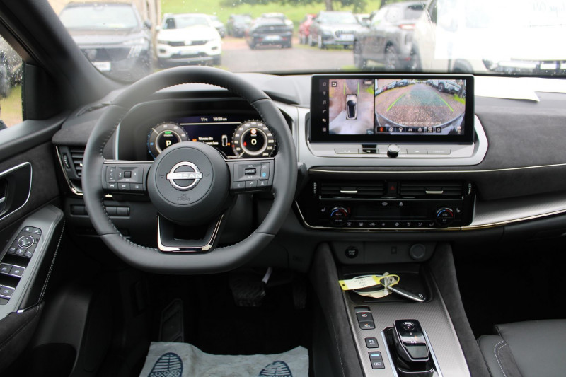 Photo 10 de l'offre de NISSAN QASHQAI VI N-DESIGN E-POWER 190 CV HYBRIDE GPS 3D I-COKPIT TOIT PANO JA 20 BOITE AUTO CVT à 36500€ chez Bougel transactions
