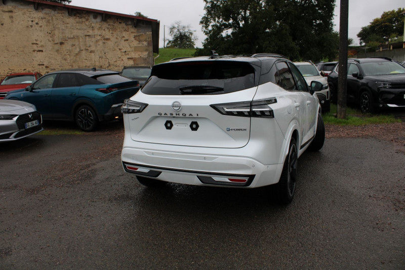 Photo 2 de l'offre de NISSAN QASHQAI VI N-DESIGN E-POWER 190 CV HYBRIDE GPS 3D I-COKPIT TOIT PANO JA 20 BOITE AUTO CVT à 36500€ chez Bougel transactions