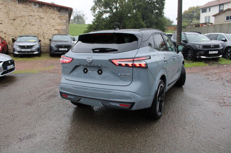 Photo 2 de l'offre de NISSAN QASHQAI VI N-DESIGN E-POWER 190 CV HYBRIDE GPS 3D I-COKPIT TOIT PANO JA 20 BOITE AUTO CVT à 36500€ chez Bougel transactions