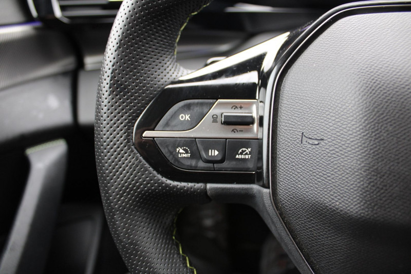 Photo 11 de l'offre de PEUGEOT 308 PHASE 4 BLUE HDI 130 CV GT GPS 3D CAMÃRA RE USB JA 18 FULL LED I-COKPIT BOITE AUTO EAT-8 à 24990€ chez Bougel transactions