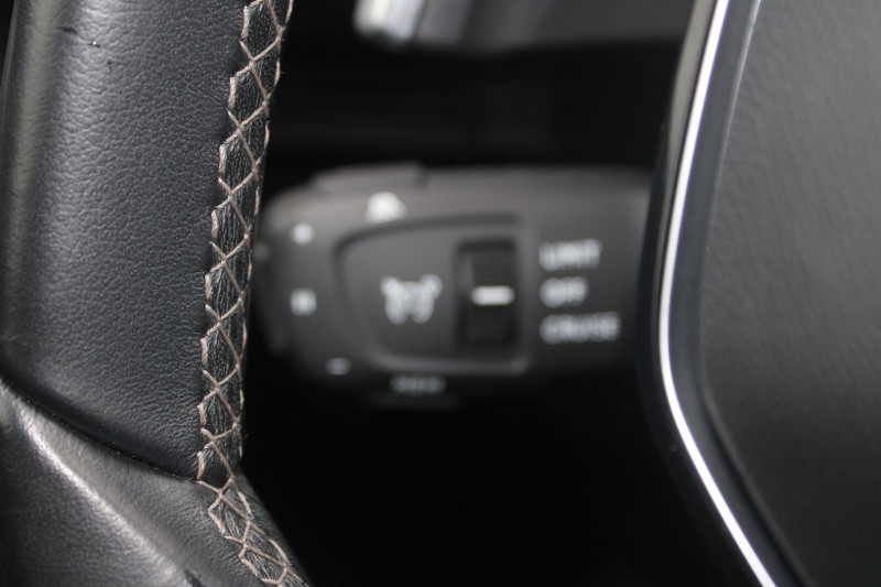 Photo 12 de l'offre de PEUGEOT 508 BLUEHDI 130CH S&S ALLURE PACK EAT8 à 22990€ chez Bougel transactions
