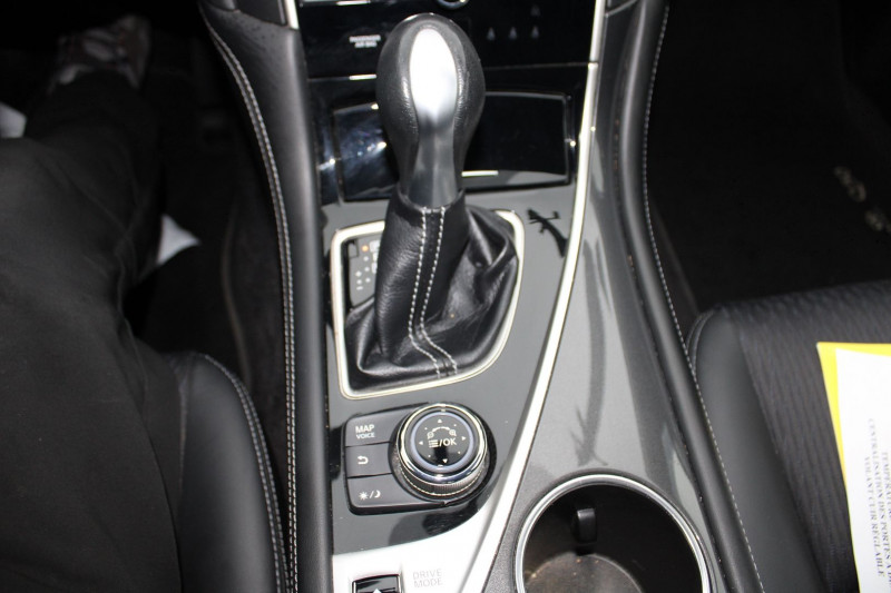 Photo 15 de l'offre de INFINITI Q50 EXECUTIVE 2L2 D 170 CV GPS 3D FULL LED USB JA 17 BLUETOOTH RÃGULATEUR BOITE AUTO à 14900€ chez Bougel transactions