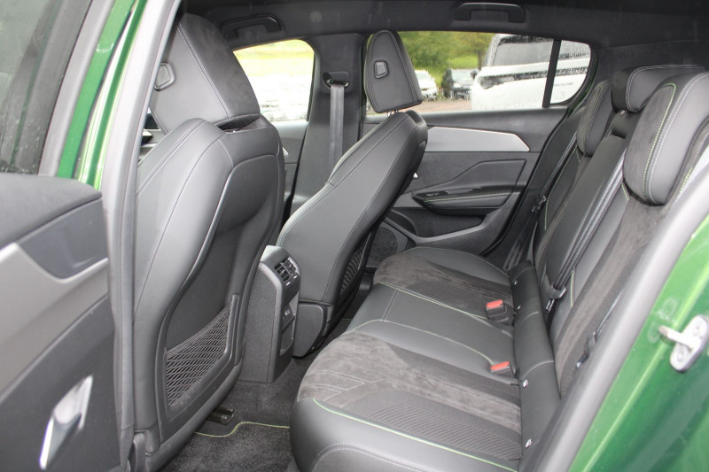 Photo 9 de l'offre de PEUGEOT 308 PHASE 4 BLUE HDI 130 CV GT GPS 3D CAMÃRA RE USB JA 18 FULL LED I-COKPIT BOITE AUTO EAT-8 à 24990€ chez Bougel transactions