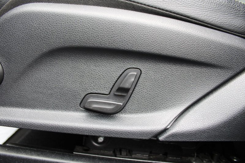 Photo 14 de l'offre de MERCEDES-BENZ GLC 220 D 194 CV BUSINESS LINE "4MATIC" BOITE 9G-TRONIC à 31900€ chez Bougel transactions