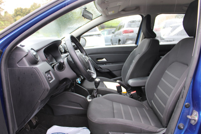 Photo 9 de l'offre de DACIA DUSTER III 1L5 BLUEDCI 115 CONFORT BOITE 6V CAMÃRA GPS 3D USB BLUETOOTH RÃGULATEUR CLIM ABS à 15200€ chez Bougel transactions