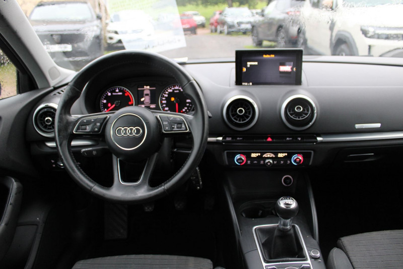Photo 10 de l'offre de AUDI A3 SPORTBACK 2L TDI 150 AMBITION GPS 3D XÃNON+LEDS CLIM USB JA 17 RADAR BLUETOOTH RÃGULATEUR à 11990€ chez Bougel transactions